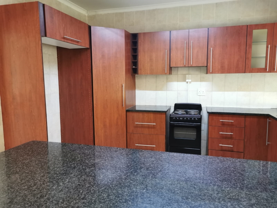 5 Bedroom Property for Sale in Boschfontein A H North West